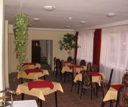 Hotel Lido Мишкольц Экстерьер фото