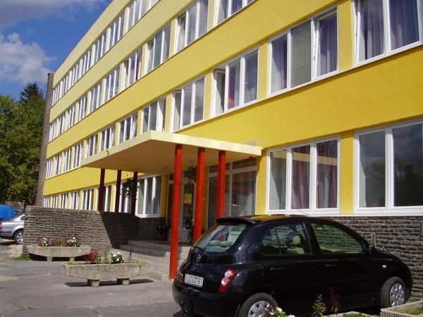Hotel Lido Мишкольц Экстерьер фото