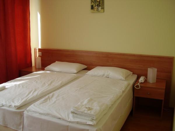 Hotel Lido Мишкольц Экстерьер фото